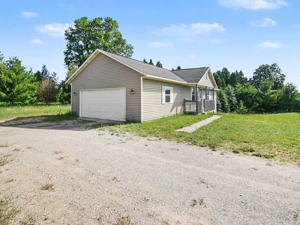 8394 King Arthurs Court Paradise Township MI 49649