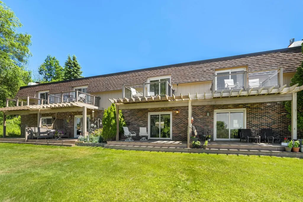 240 Peninsula Hills Drive Peninsula Township MI 49686
