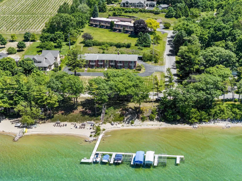 240 Peninsula Hills Drive Peninsula Township MI 49686