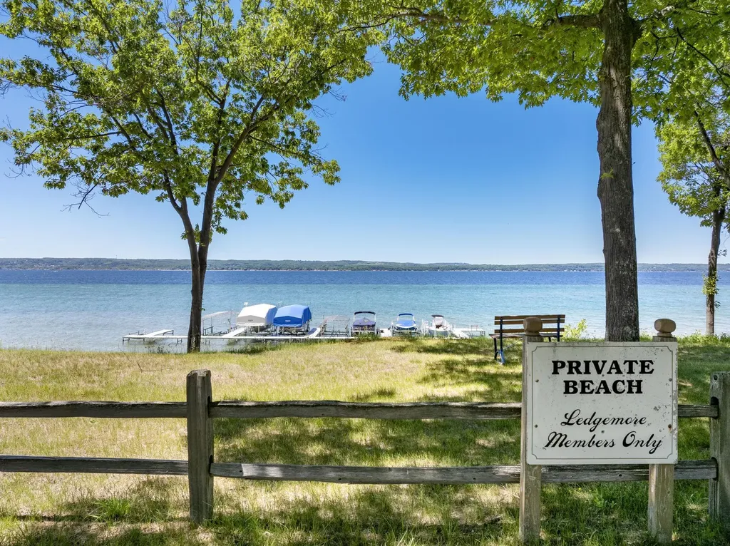 240 Peninsula Hills Drive Peninsula Township MI 49686
