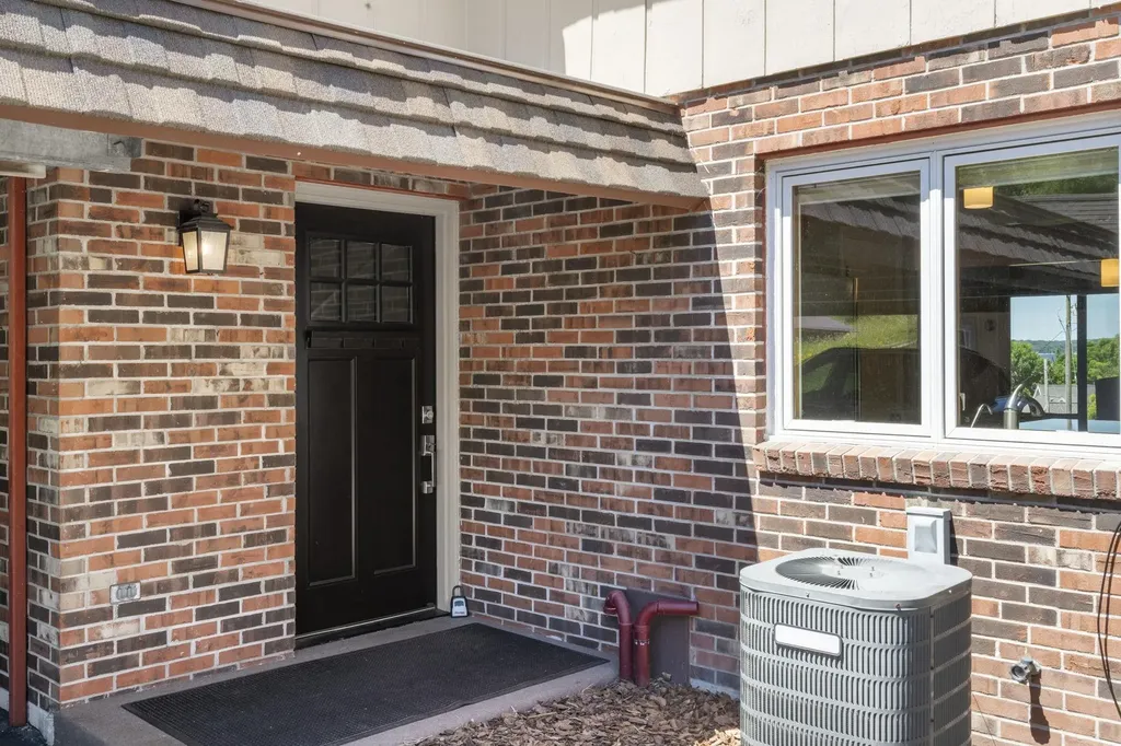 240 Peninsula Hills Drive Peninsula Township MI 49686