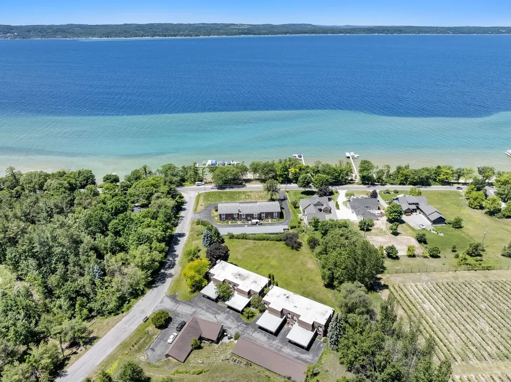 240 Peninsula Hills Drive Peninsula Township MI 49686