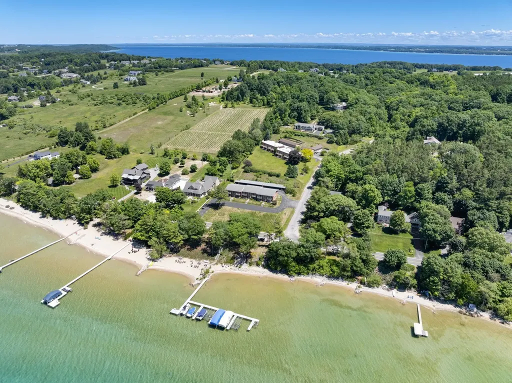 240 Peninsula Hills Drive Peninsula Township MI 49686