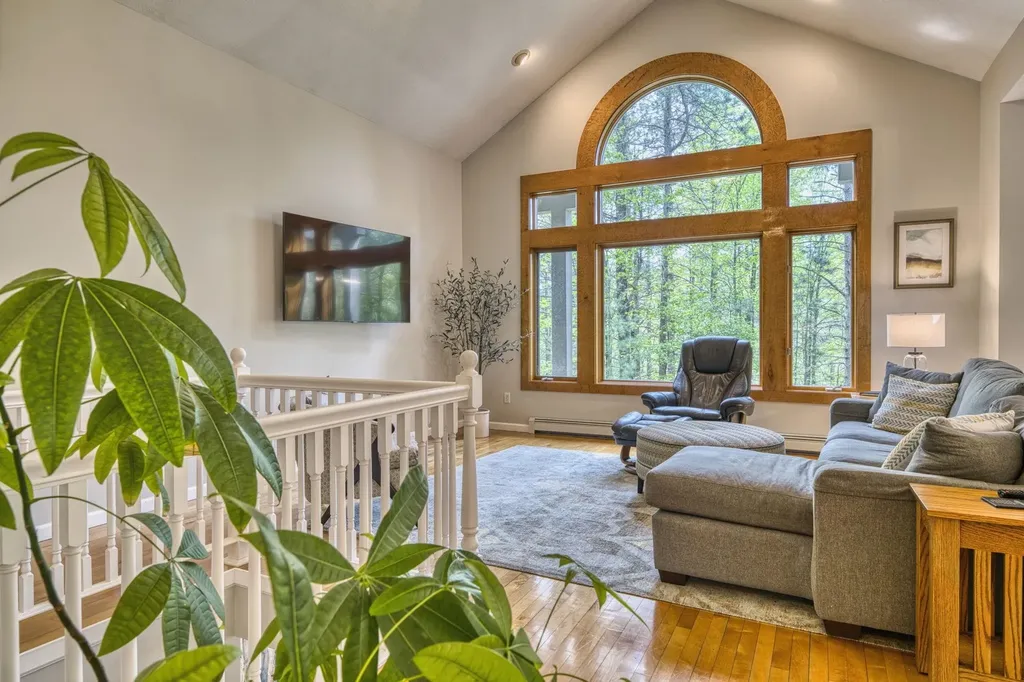 4678 Lands End Road East Bay Township MI 49686