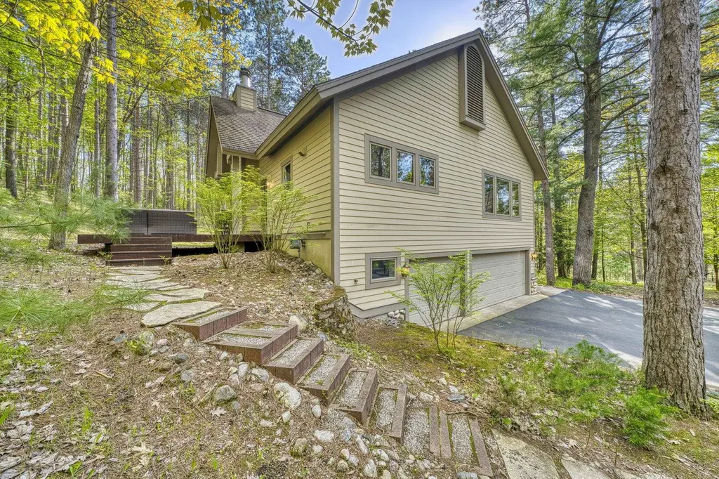 4678 Lands End Road East Bay Township MI 49686