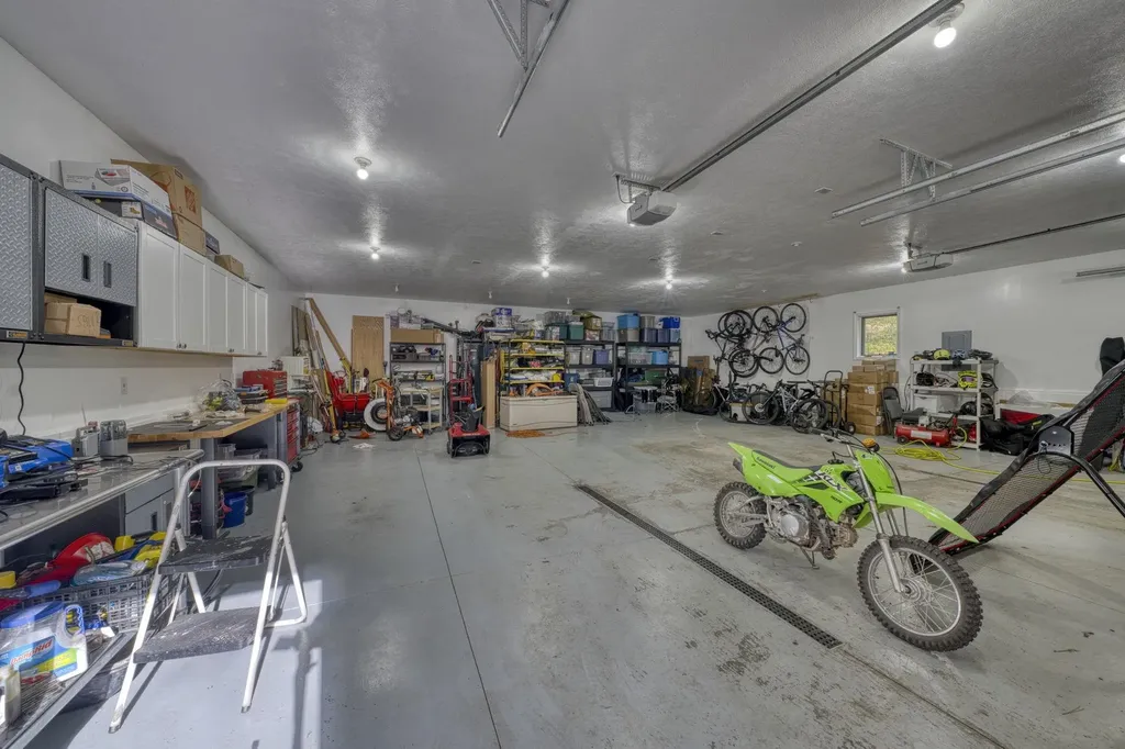 4678 Lands End Road East Bay Township MI 49686