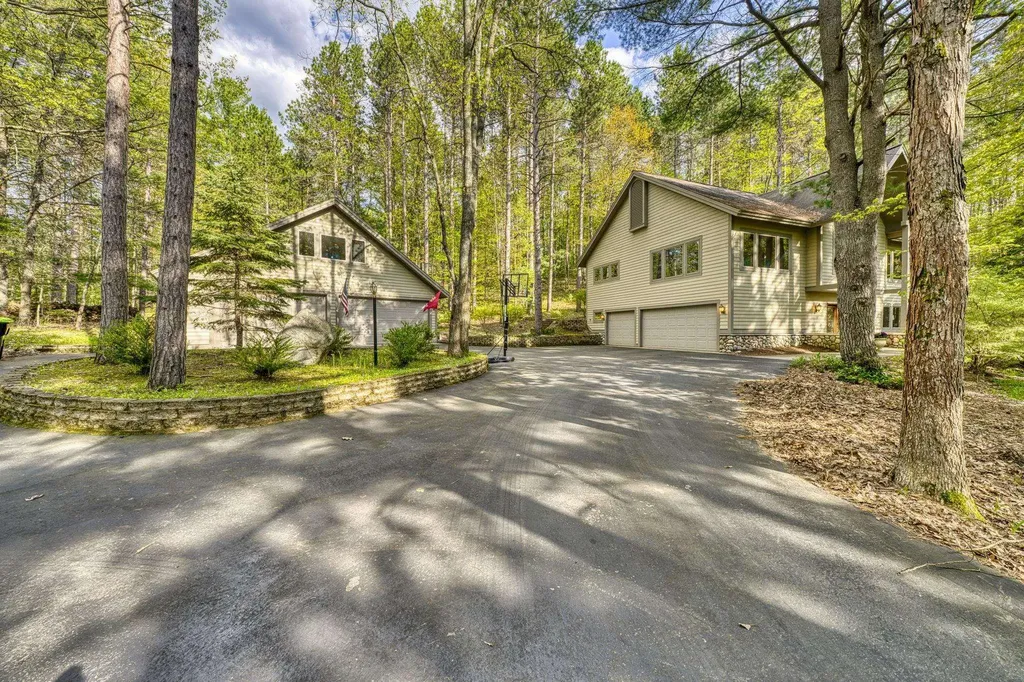 4678 Lands End Road East Bay Township MI 49686