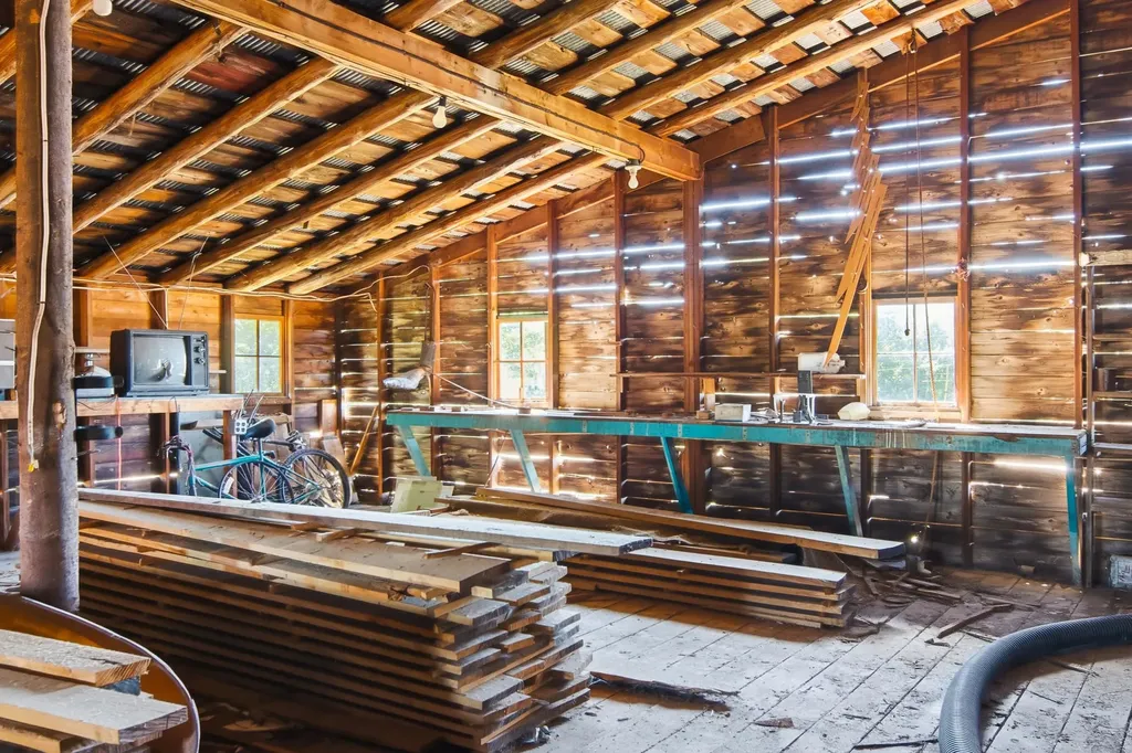 000 Mclachlan Road Torch Lake Township MI 49648