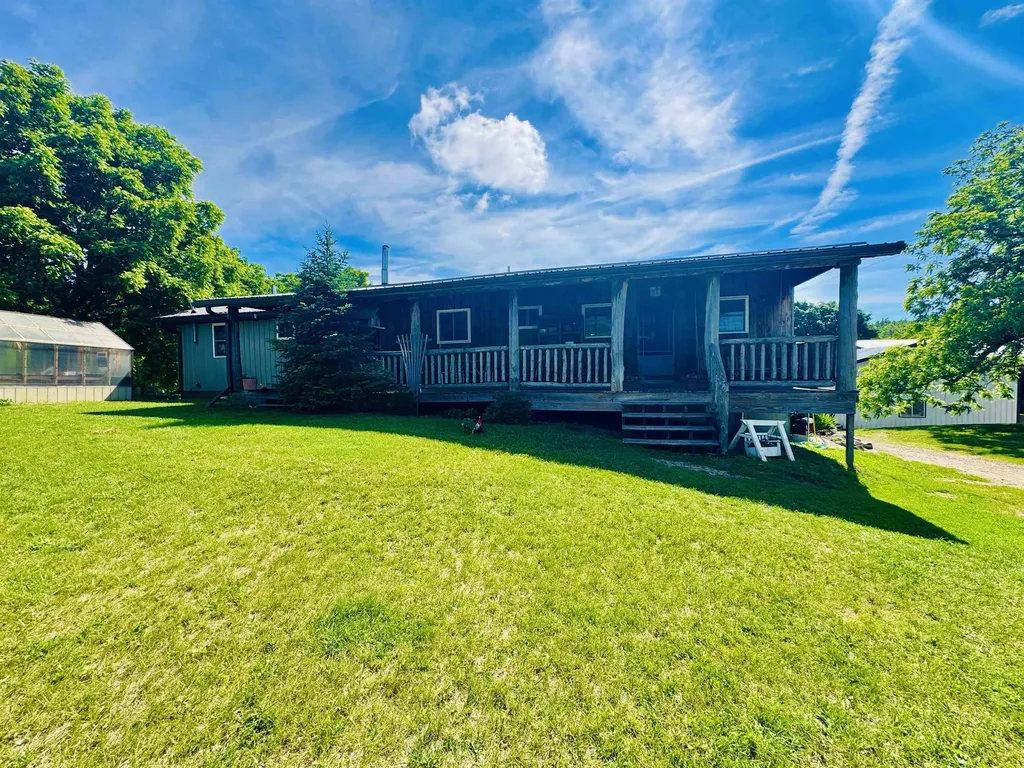 6351 N 33 Road Greenwood Township MI 49663