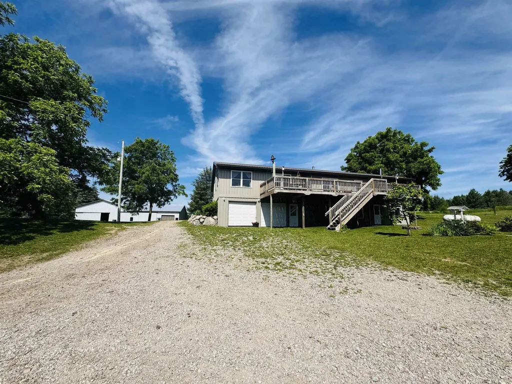 6351 N 33 Road Greenwood Township MI 49663
