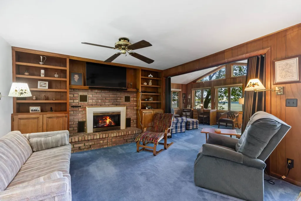 4871 Lakeview Drive Green Lake Township MI 49643