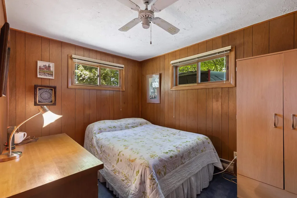 4871 Lakeview Drive Green Lake Township MI 49643