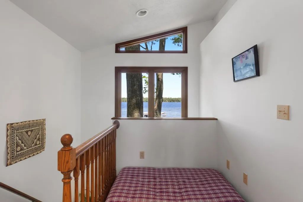 4871 Lakeview Drive Green Lake Township MI 49643