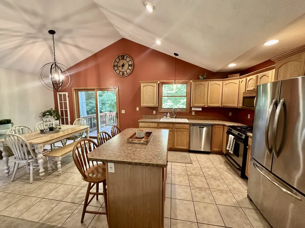 8500 Bent Pine Drive Almira Township MI 49650