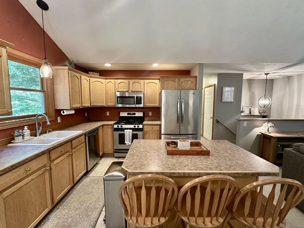 8500 Bent Pine Drive Almira Township MI 49650