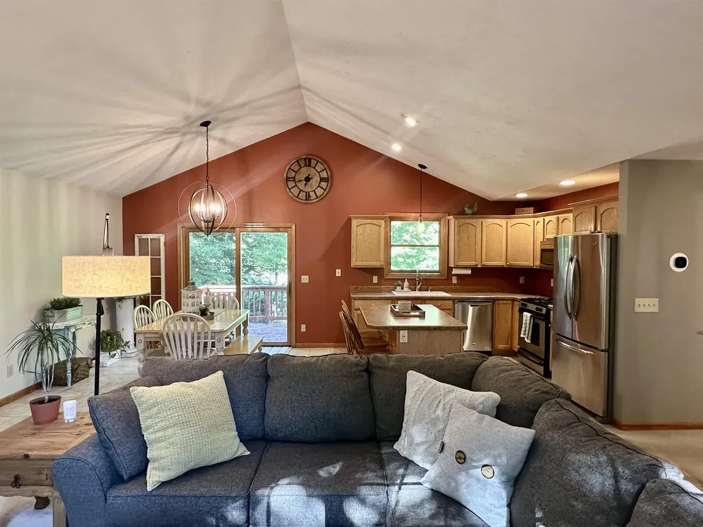8500 Bent Pine Drive Almira Township MI 49650