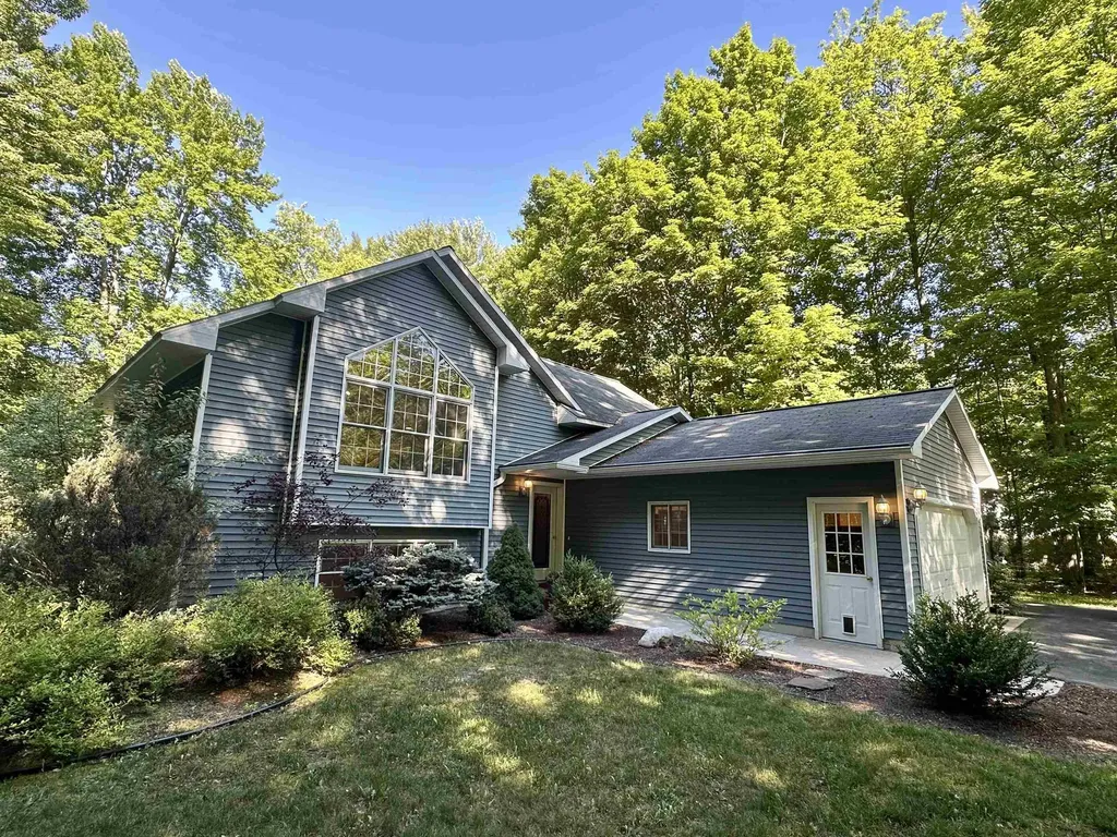 8500 Bent Pine Drive Almira Township MI 49650