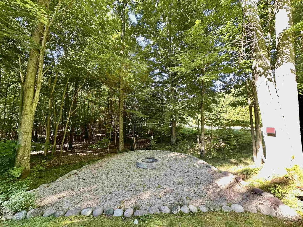 8500 Bent Pine Drive Almira Township MI 49650