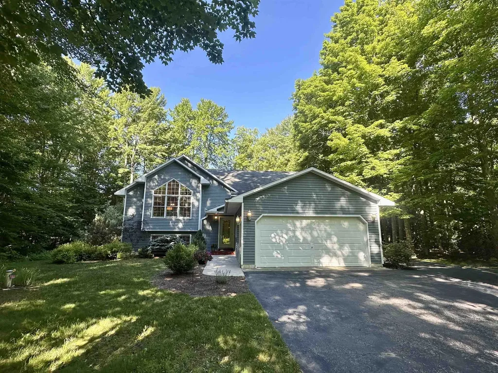 8500 Bent Pine Drive Almira Township MI 49650