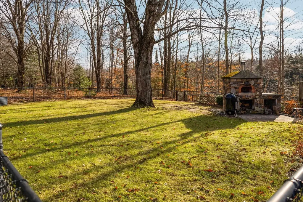 15445 Holly Drive Springdale Township MI 49683