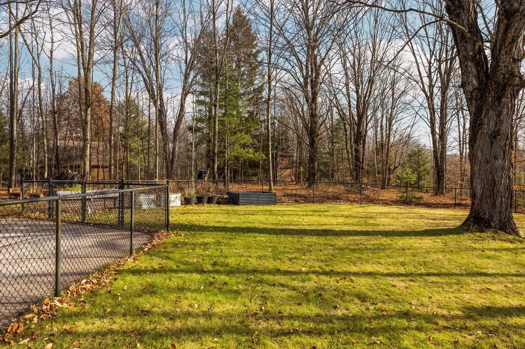 15445 Holly Drive Springdale Township MI 49683