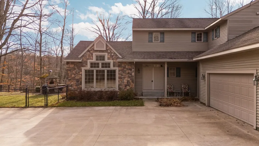 15445 Holly Drive Springdale Township MI 49683