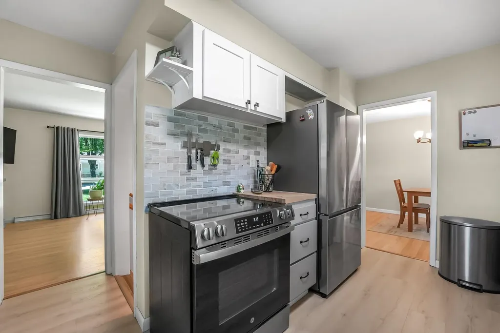 611 Woodland Drive Traverse City City MI 49686