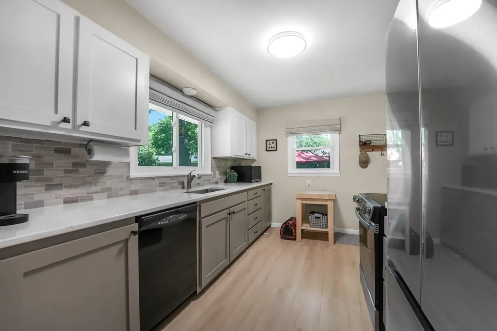 611 Woodland Drive Traverse City City MI 49686