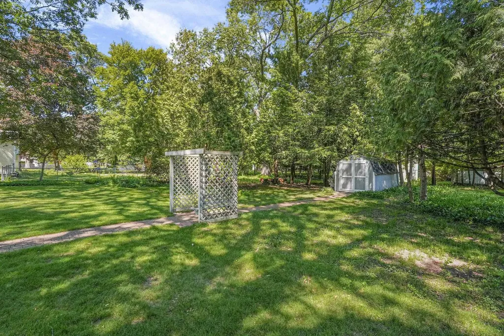 611 Woodland Drive Traverse City City MI 49686