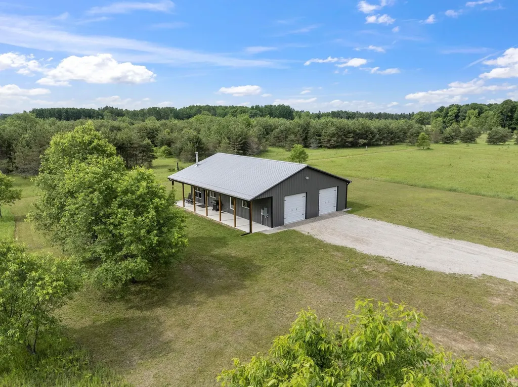 10815 N 25 Road Hanover Township MI 49649