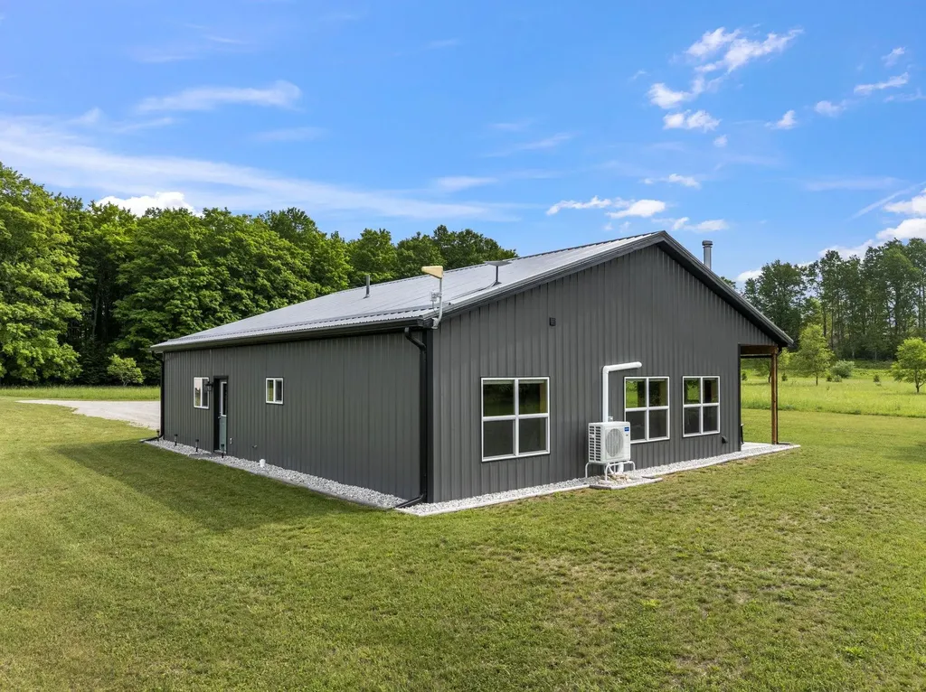 10815 N 25 Road Hanover Township MI 49649
