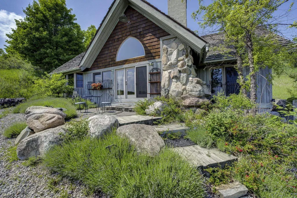 10702 E Hilltop Road Bingham Township MI 49682