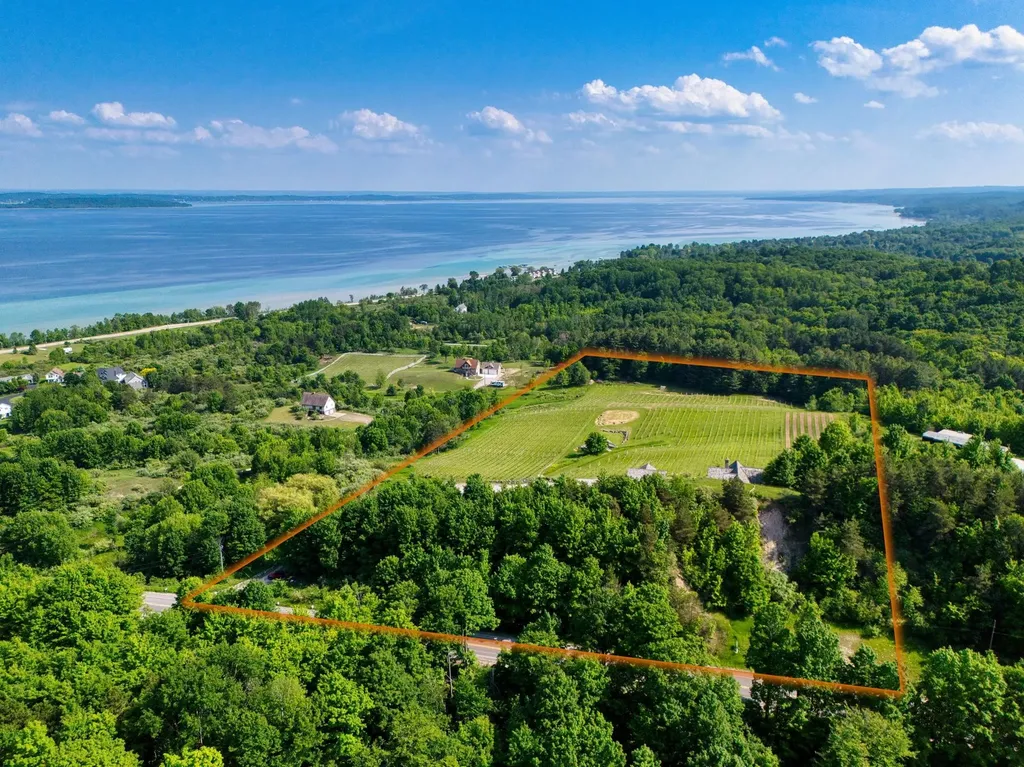 10702 E Hilltop Road Bingham Township MI 49682