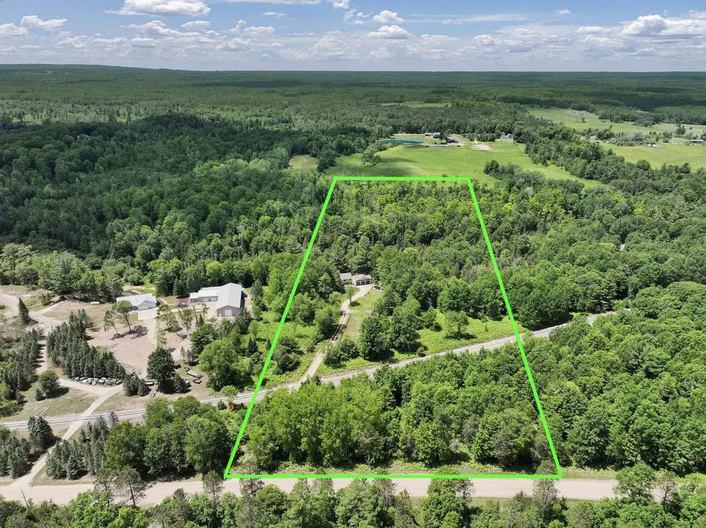 9281 N 41 Road Liberty Township MI 49663