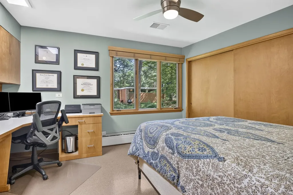 1630 Timber Lane Drive Peninsula Township MI 49686