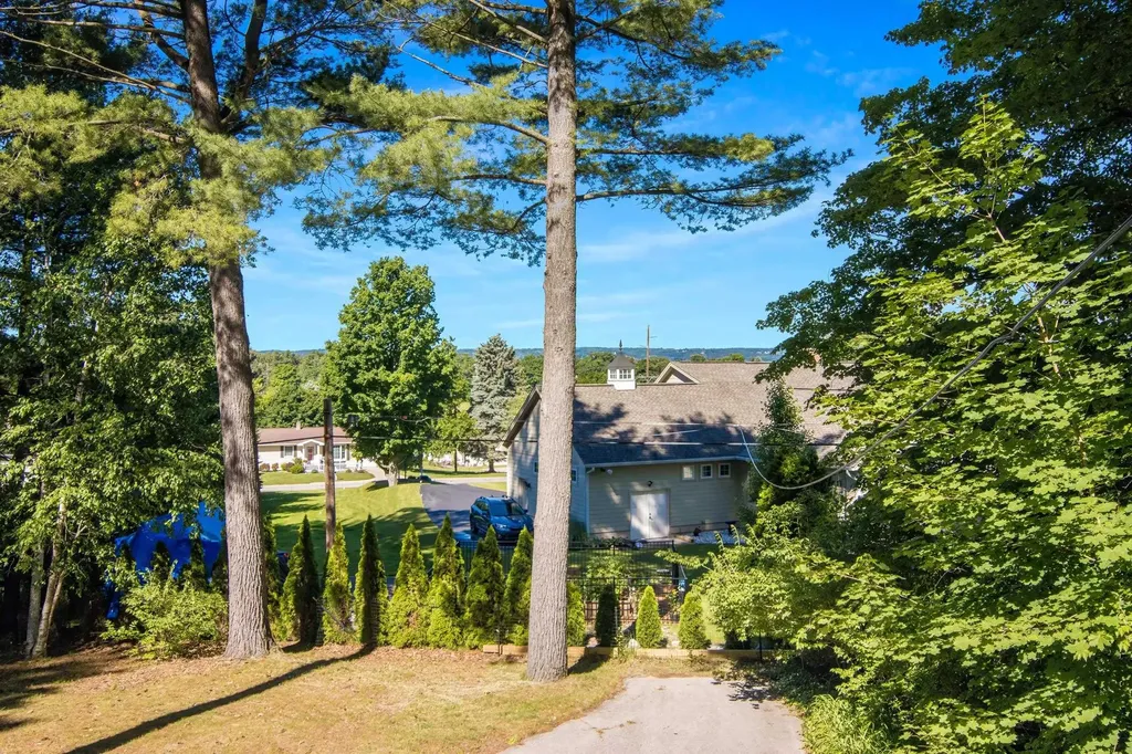 1630 Timber Lane Drive Peninsula Township MI 49686