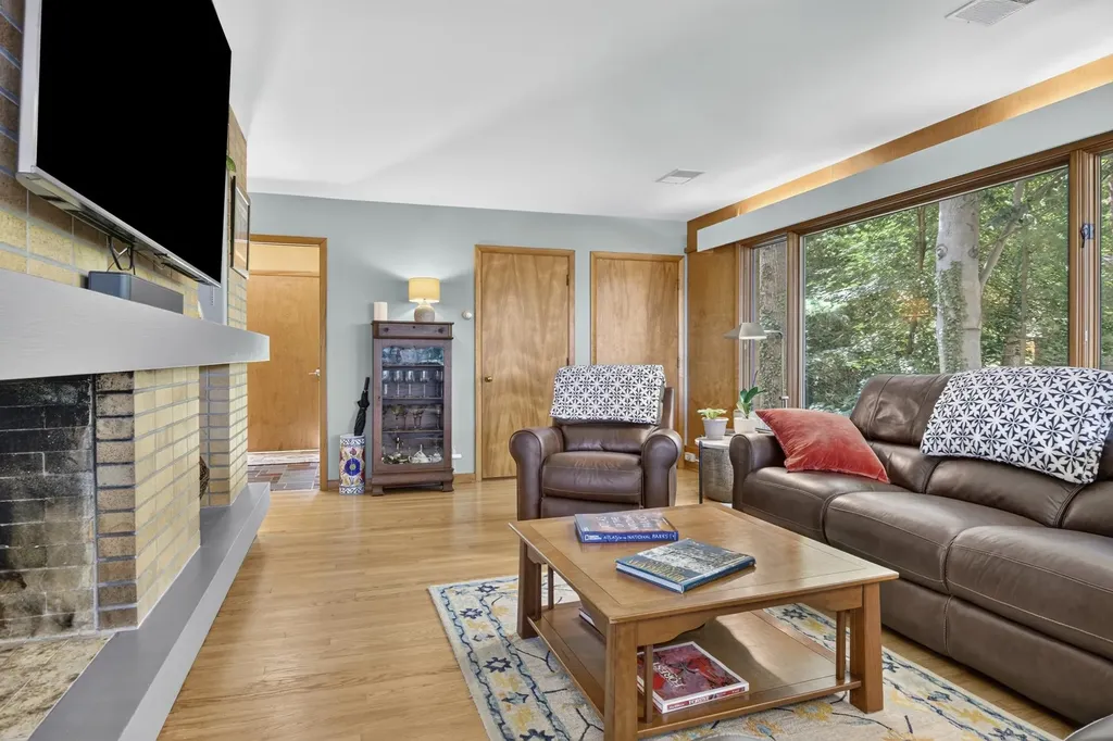 1630 Timber Lane Drive Peninsula Township MI 49686