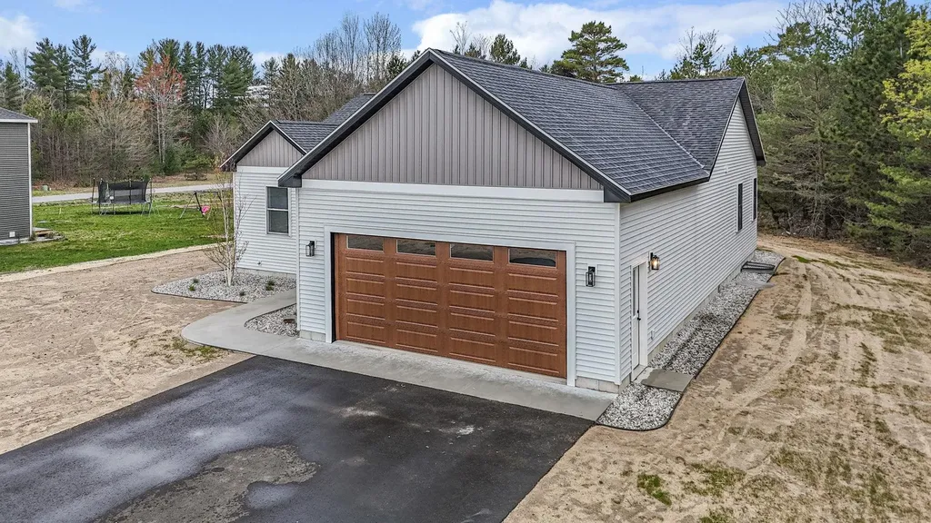 3038 Michele Marie Green Lake Township MI 49637