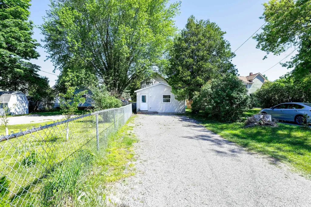 812 Forest Avenue Frankfort City MI 49635