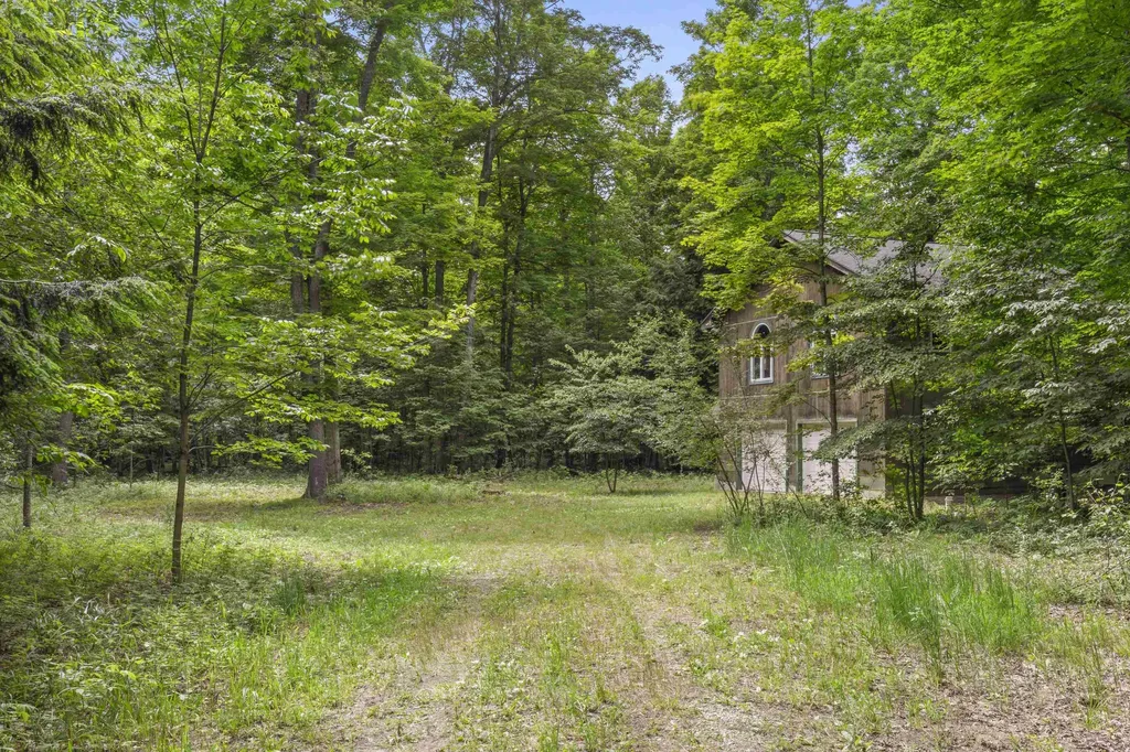 7532 Way Road Platte Township MI 49640