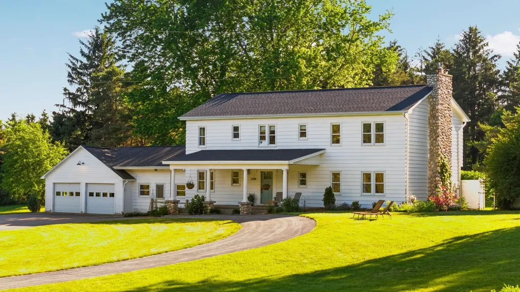 2784 Willsey Road East Bay Township MI 49696