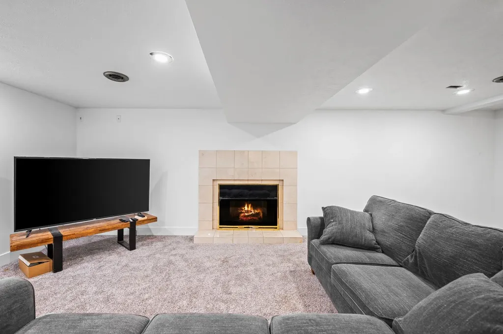 2784 Willsey Road East Bay Township MI 49696