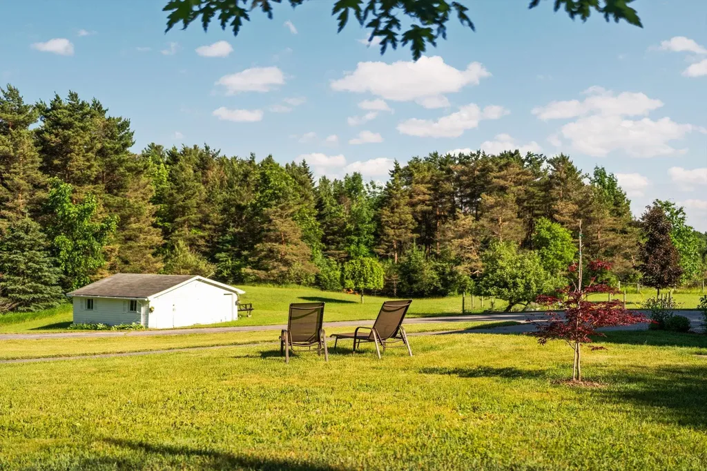 2784 Willsey Road East Bay Township MI 49696