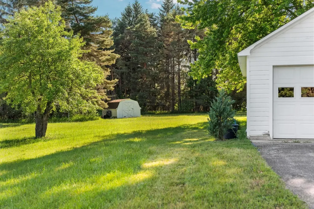 2784 Willsey Road East Bay Township MI 49696