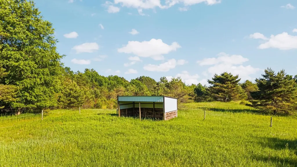 2784 Willsey Road East Bay Township MI 49696