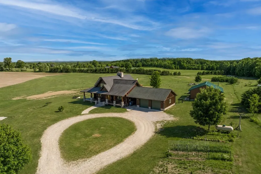 4311 Caro Lane Mayfield Township MI 49649