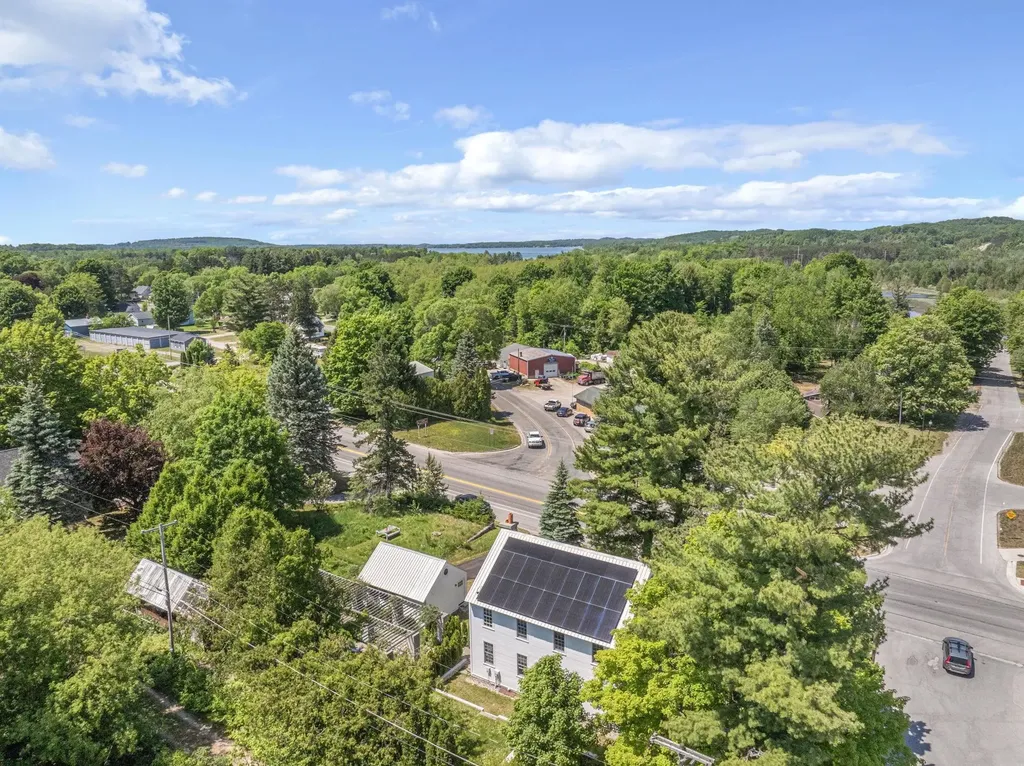 202 S Saint Joseph Leland Township MI 49653