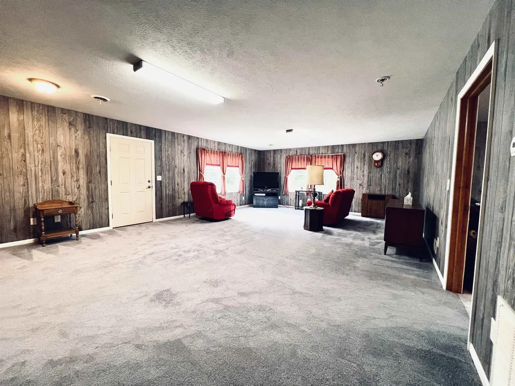 5905 E Moorestown Road Norwich Township MI 49651