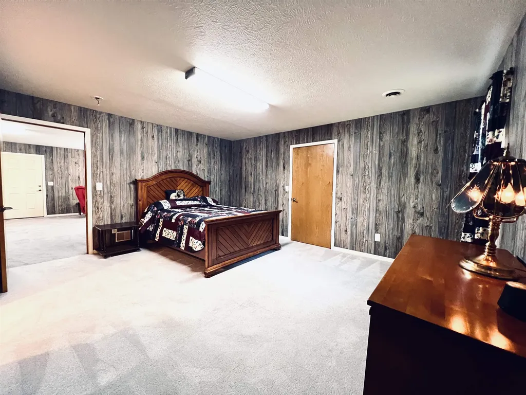 5905 E Moorestown Road Norwich Township MI 49651