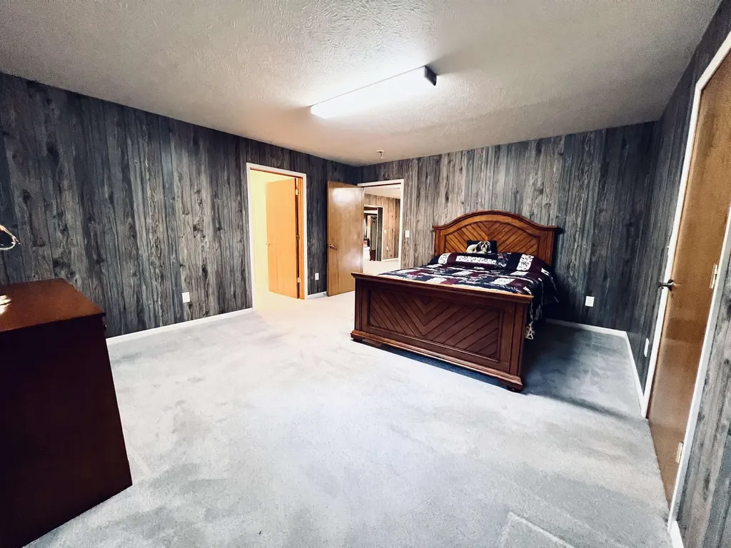 5905 E Moorestown Road Norwich Township MI 49651